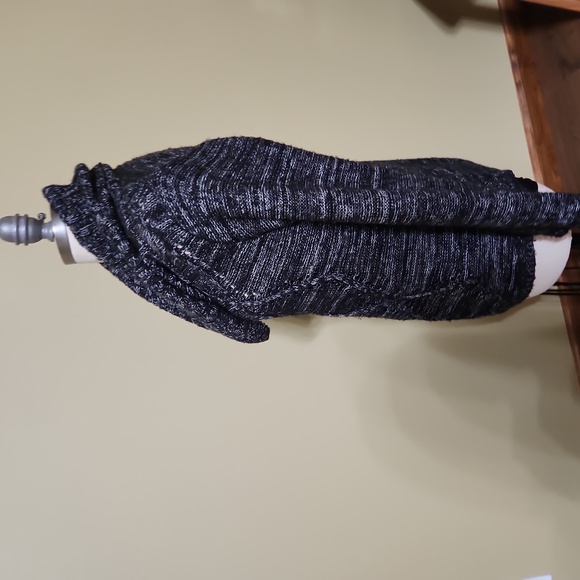 Gloria Vanderbilt TURTTLENECK sweater - Picture 3 of 4